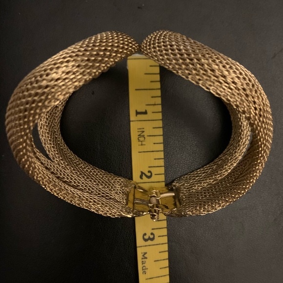 Saks 5th Ave ❤️ gold tone cuff - Picture 9 of 10